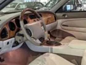 Jaguar XK8 (1998) thumbnail 9