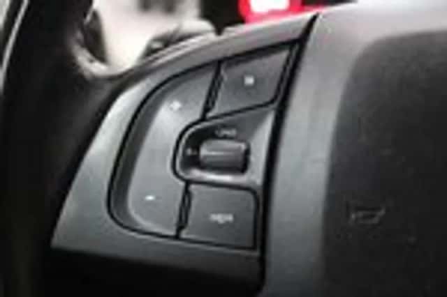 Citroën C4 Cactus (2015) thumbnail 11