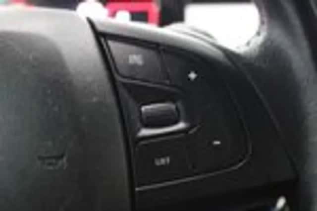 Citroën C4 Cactus (2015) thumbnail 12