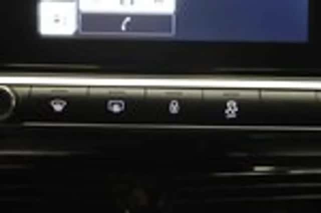 Citroën C4 Cactus (2015) thumbnail 23