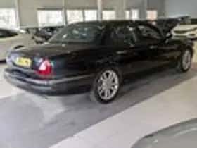 Jaguar XJR (2003) thumbnail 4