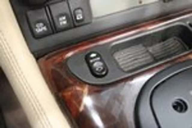 Jaguar XK8 (2000) thumbnail 14