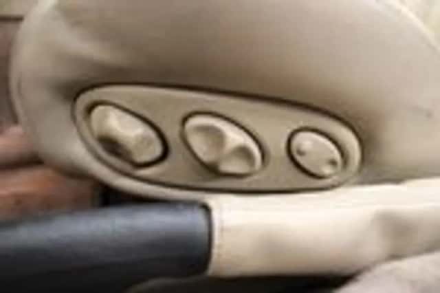Jaguar XK8 (2000) thumbnail 15