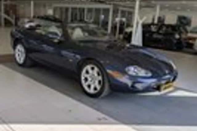 Jaguar XK8 (2000) thumbnail 18