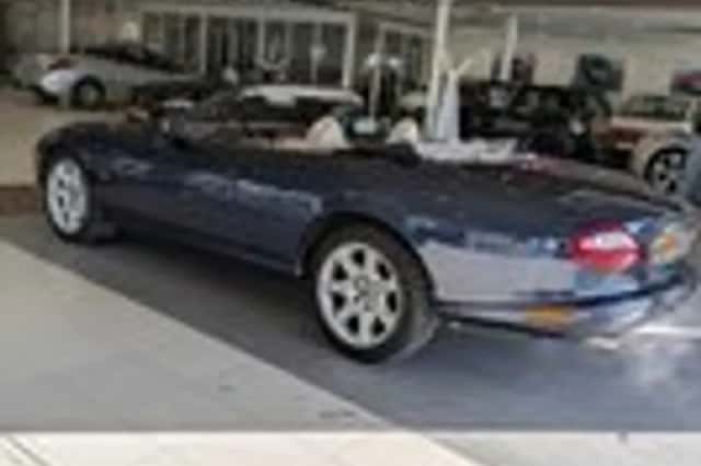 Jaguar XK8 (2000) thumbnail 20