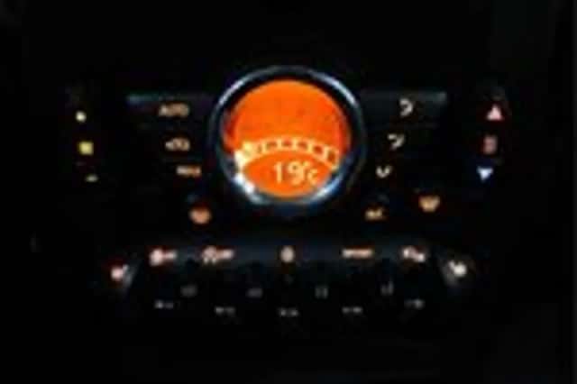 MINI Paceman (2013) thumbnail 11