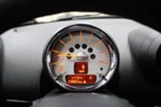 MINI Paceman (2013) thumbnail 13