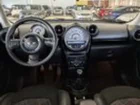 MINI Paceman (2013) thumbnail 9