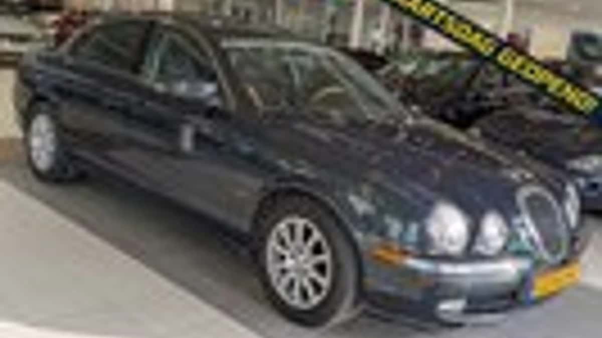 Jaguar S-Type (2000) — foto 1