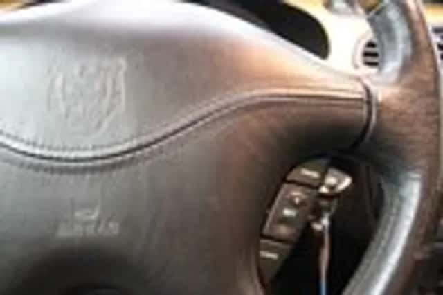 Jaguar S-Type (2000) thumbnail 13