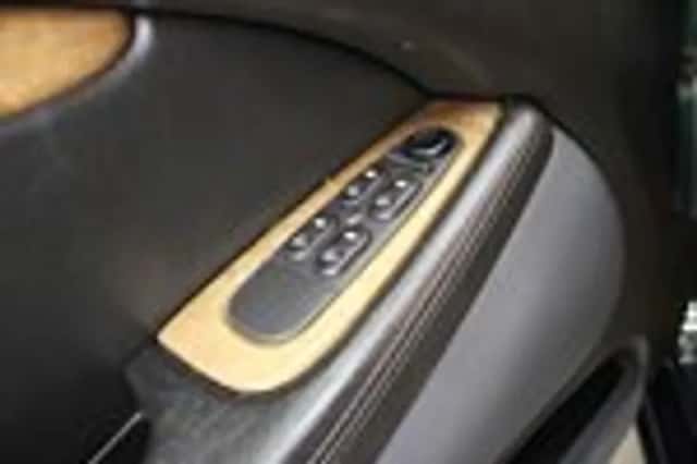 Jaguar S-Type (2000) thumbnail 16