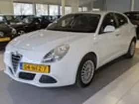 Alfa Romeo Giulietta (2010) thumbnail 2