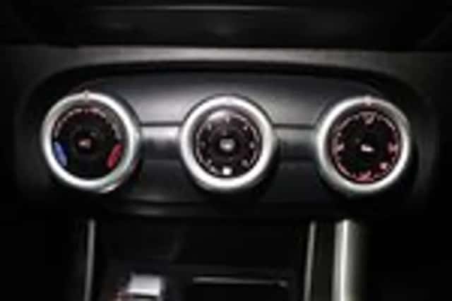 Alfa Romeo Giulietta (2010) thumbnail 11