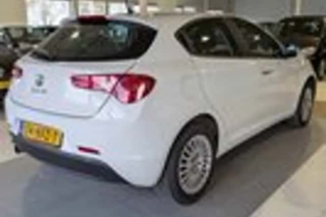 Alfa Romeo Giulietta (2010) thumbnail 4