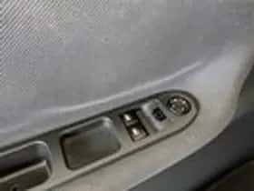 Peugeot 207 (2007) thumbnail 12