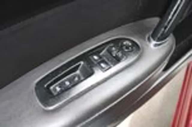Peugeot 407 (2007) thumbnail 22