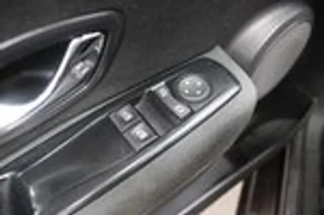 Renault Mégane (2014) thumbnail 17