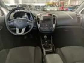 Kia Cee'd (2011) thumbnail 8
