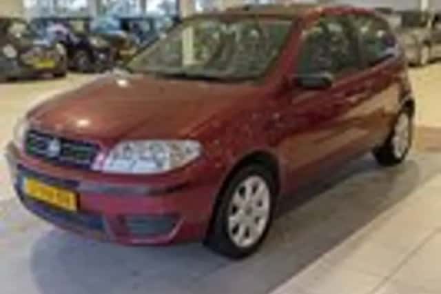 Fiat Punto (2004) thumbnail 2