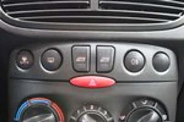 Fiat Punto (2004) thumbnail 11