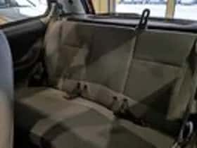 Fiat Punto (2004) thumbnail 7