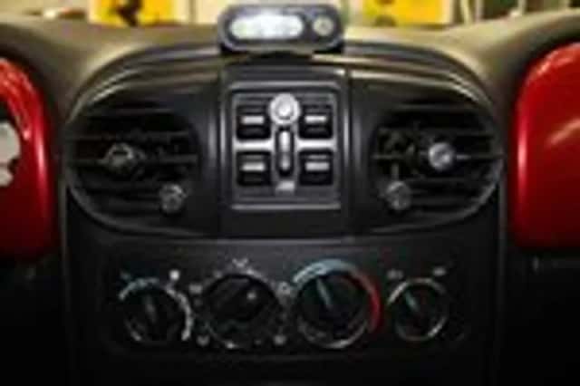 Chrysler PT Cruiser (2005) thumbnail 12