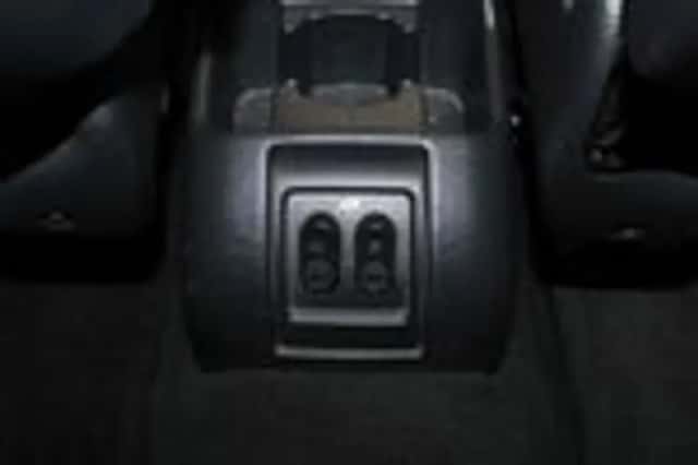 Chrysler PT Cruiser (2005) thumbnail 8