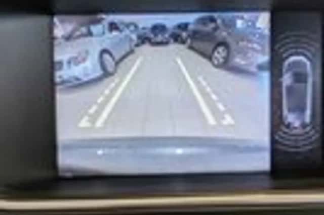 Volvo V40 (2013) thumbnail 17