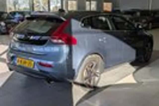 Volvo V40 (2013) thumbnail 4