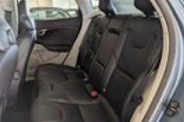 Volvo V40 (2013) thumbnail 7