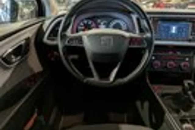 SEAT Leon (2017) thumbnail 10