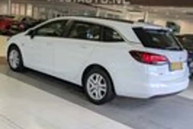 Opel Astra (2019) thumbnail 3