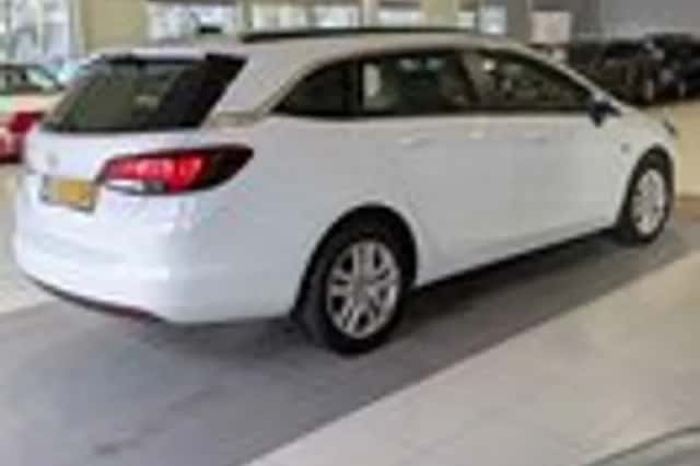 Opel Astra (2019) thumbnail 4