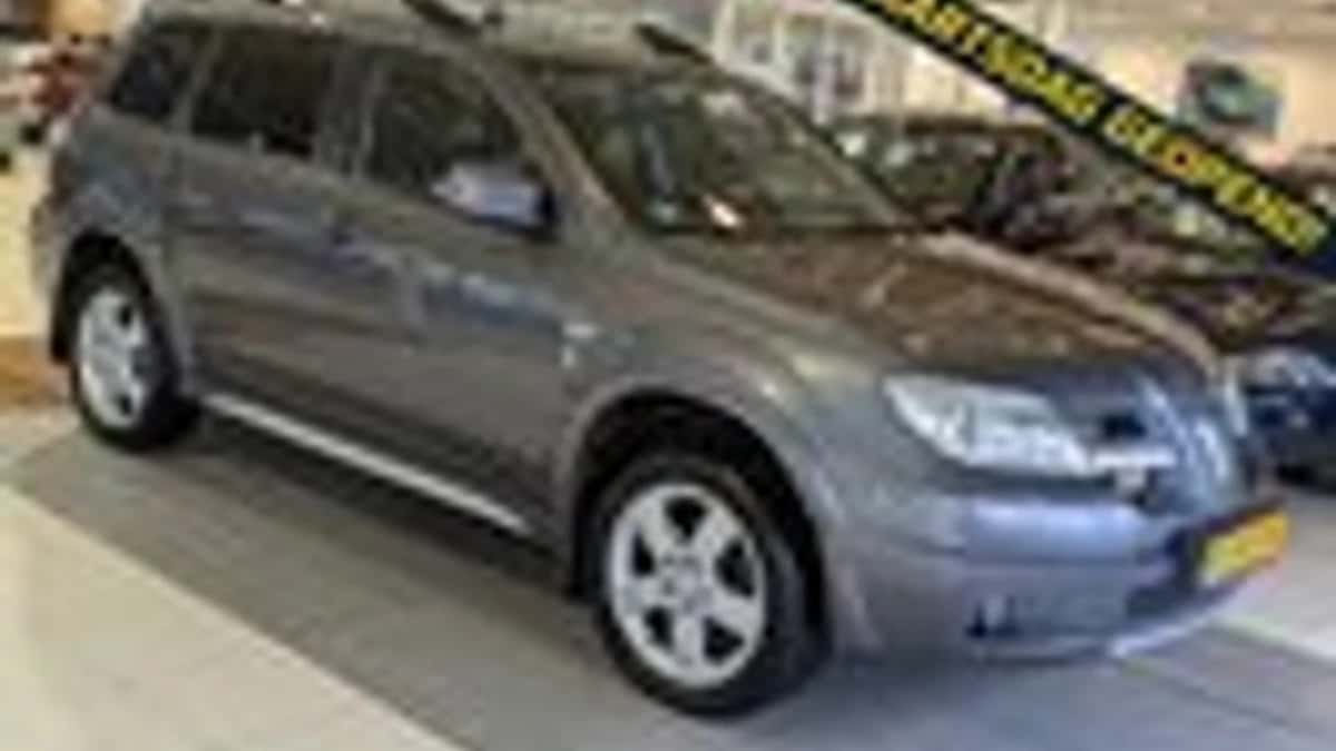 Mitsubishi Outlander (2006) — foto 1