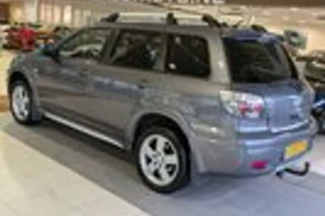 Mitsubishi Outlander (2006) thumbnail 3