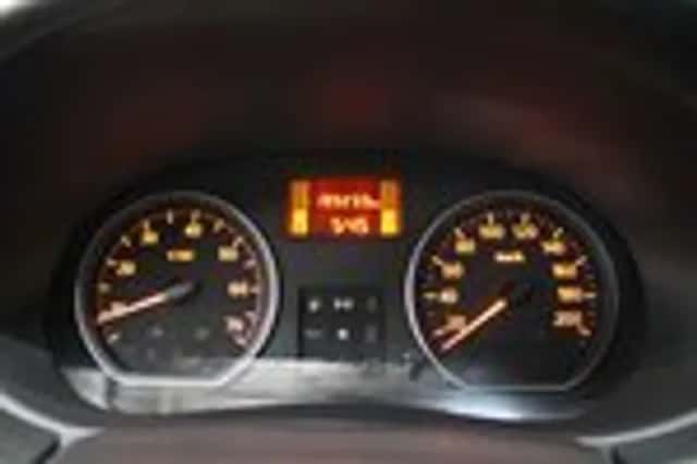 Dacia Sandero (2010) thumbnail 12