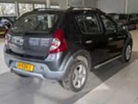 Dacia Sandero (2010) thumbnail 4