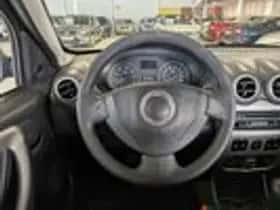 Dacia Sandero (2010) thumbnail 9