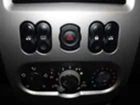 Dacia Sandero (2010) thumbnail 10