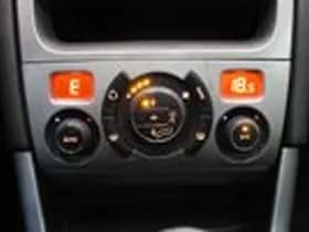 Peugeot 308 (2009) thumbnail 13