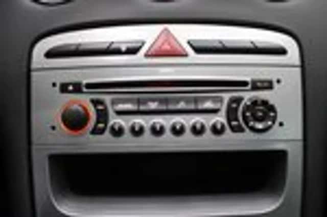 Peugeot 308 (2009) thumbnail 14
