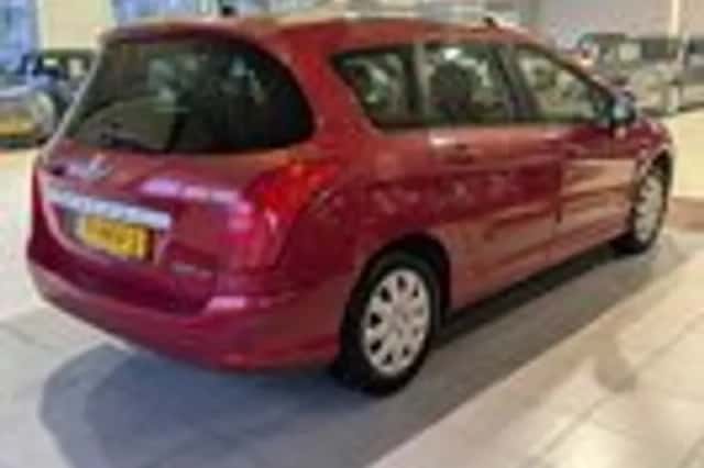 Peugeot 308 (2009) thumbnail 4