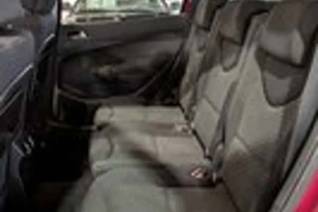 Peugeot 308 (2009) thumbnail 8