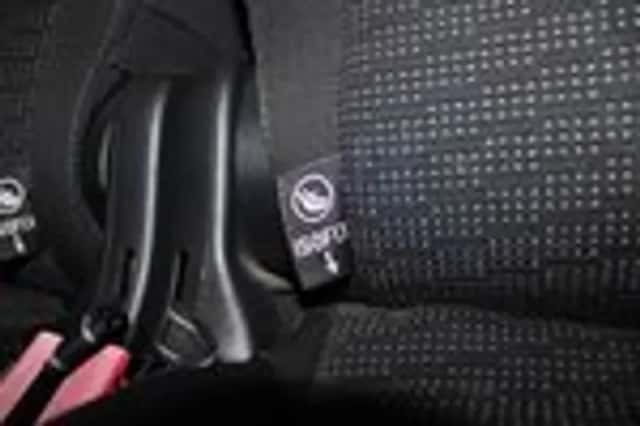 Peugeot 308 (2009) thumbnail 9