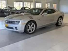 Chevrolet Camaro (2010) thumbnail 2