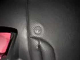 Chevrolet Camaro (2010) thumbnail 11