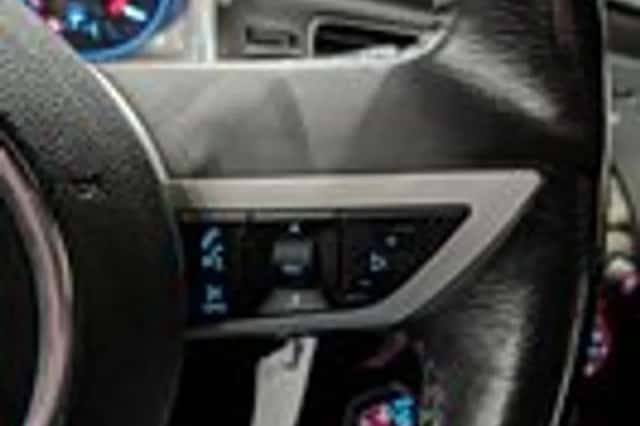 Chevrolet Camaro (2010) thumbnail 16