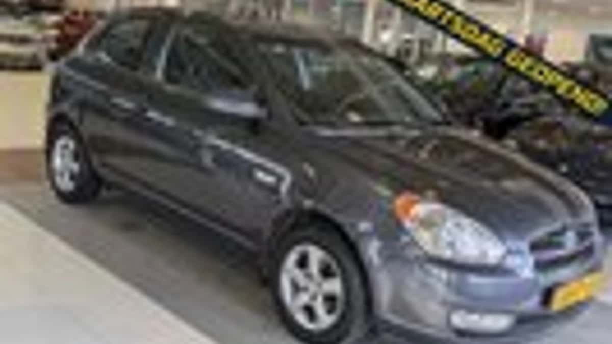 Hyundai Accent (2008) — foto 1
