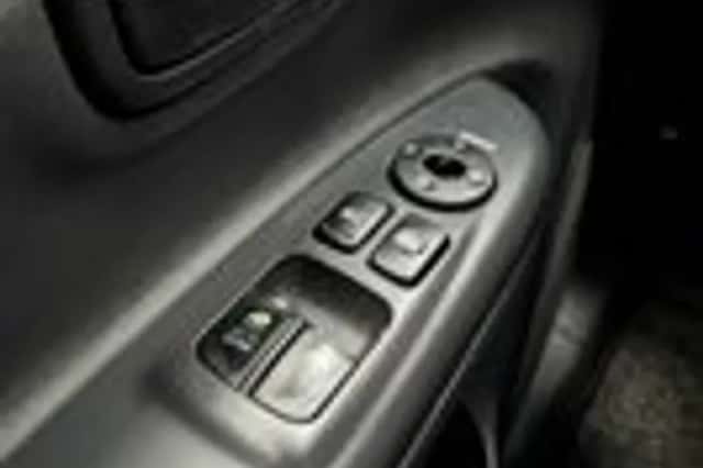Hyundai Accent (2008) thumbnail 12