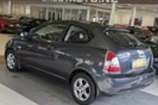 Hyundai Accent (2008) thumbnail 3